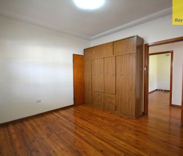 Comfortable Family Home - Photo 3