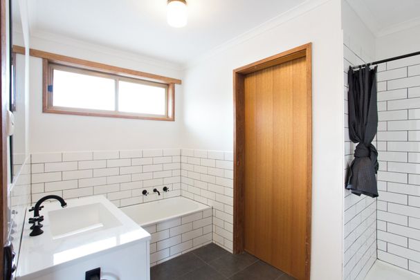 TWO BEDROOM UNIT IN BROWN HILL! - Photo 1