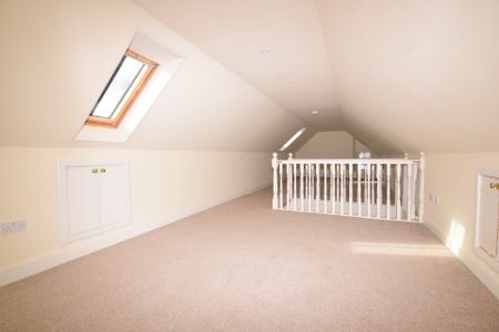 Spittalfield - Photo 2