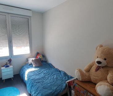 Location Appartement 3 pièces 73m² MARIGNANE 13700 - Photo 6