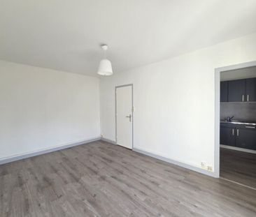 Appartement / Location - Photo 2