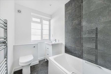 Queens Keep, Twickenham, TW1 - Photo 5