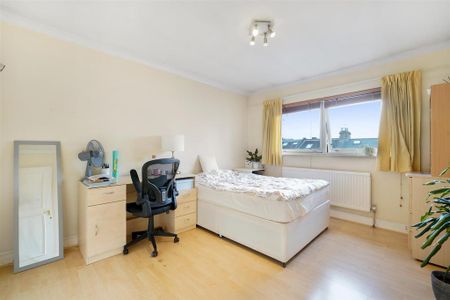 4 bedroom terraced house to rent - Photo 2