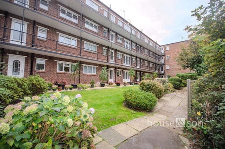 Redhill Drive, Bournemouth, BH10 - Photo 5