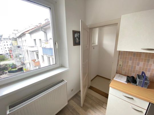 GEPFLEGTE 3 ZIMMERWOHNUNG MIT BALKON - NÄHE HERZ JESU KIRCHE - Foto 1