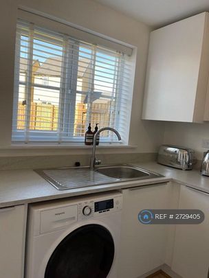 2 bedroom semi-detached house to rent - Photo 1