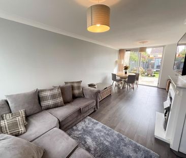 3 bedroom semi-detached house to rent - Photo 4
