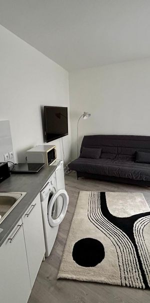Location Appartement 1 pièce 24m² ST GERMAIN EN LAYE 78100 - Photo 1