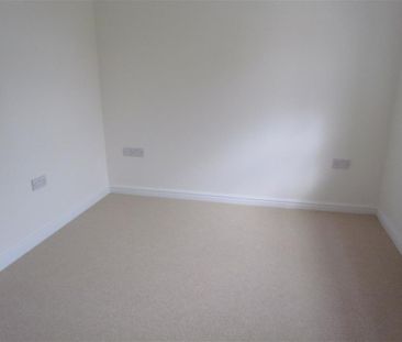 St James Close, Chatteris - Photo 2