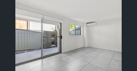 Convenient Location! - Photo 3