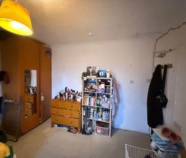 Room in a Shared House, Braid Avenue, W3 - Photo 3