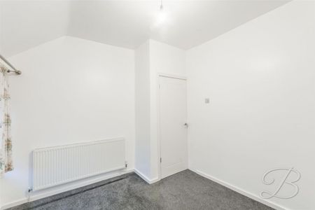 3 bedroom - Photo 2