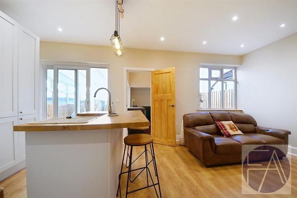 2 bedroom semi-detached bungalow to rent - Photo 1