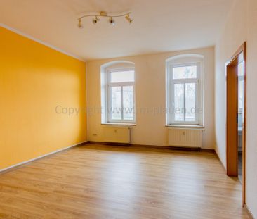 2 Zimmerwohnung mit EBK und Balkon in Plauen Haselbrunn zur Miete - Hochparterre - 2 Raumwohnung - Photo 1