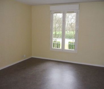 Location Appartement 1 pièce 37m² L HAY LES ROSES 94240 - Photo 3