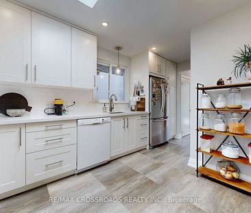 For Lease - 12A Delroy Drive, Toronto, Ontario - Photo 5