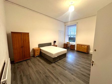 4 Bed Flat, Cecil St, G12 - Photo 3