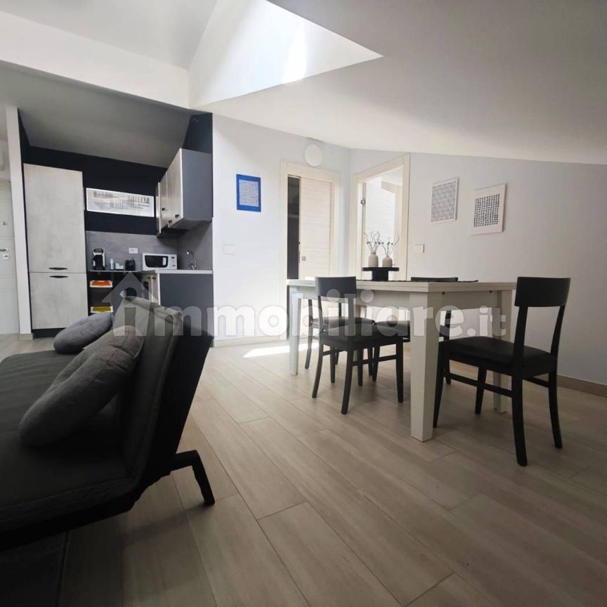 Mansarda viale Crotone 147, Catanzaro Lido, Catanzaro - Foto 1