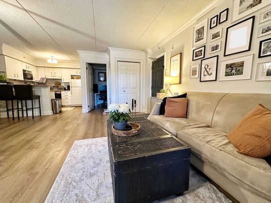 For Lease - 1451 Walker's Line Unit# 308, Burlington, Ontario - Photo 1