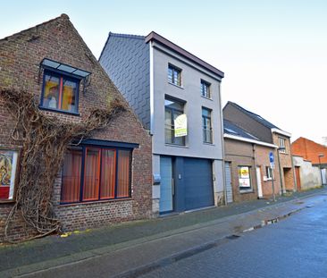 Gezellige bel-etage vlakbij het centrum van Eeklo - Photo 1