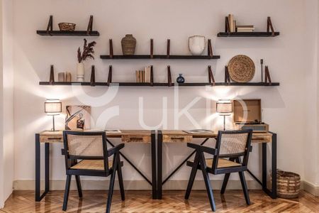 5 room luxury Apartment for rent in Madrid, Community of Madrid - Photo 2