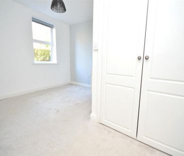 2 Bedroom Apartment To Let - Photo 6