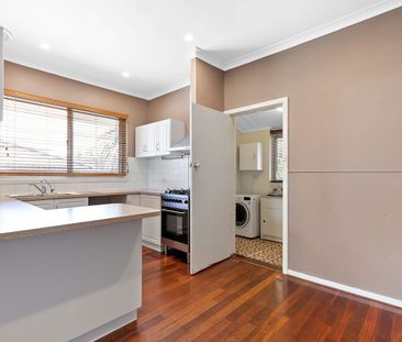 3 Williams Road, Coolbellup, WA 6163 - Photo 5