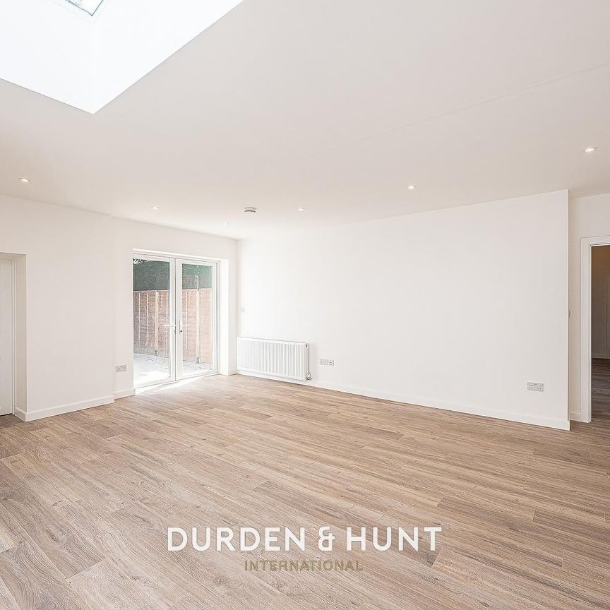 High Street, Ongar - Photo 1