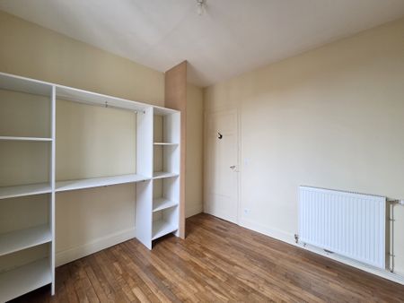 Location Appartement 6 pièces 109m² TROYES 10000 - Photo 4