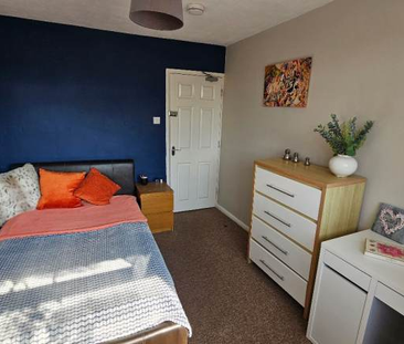 1 bedroom in a house share to rent - Photo 6
