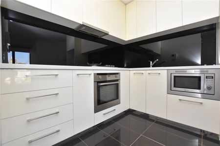 1003/118 Kavanagh Street - Photo 3