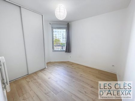Location Appartement 3 pièces 64m² LYON 7ème - Photo 4