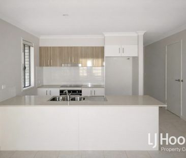 Two Living Zones - Established Locale - Easy Access in & out of Yar... - Photo 3