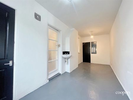 Beechwood Gardens, Harrow, HA2 - Photo 3