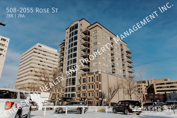 2 Bedroom 2 Bath Downtown Upscale Apartment, with parking - Photo 1