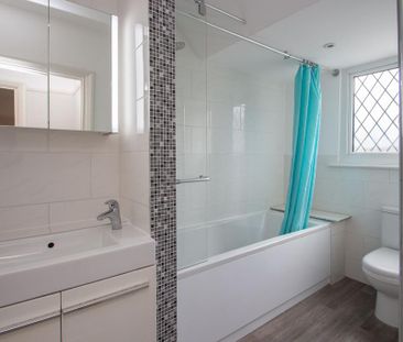 3 bedroom maisonette to rent - Photo 4