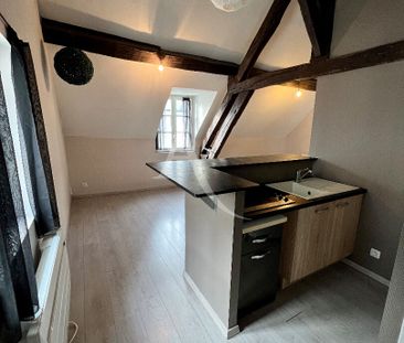 Location Appartement 1 pièce 27m² - Photo 2