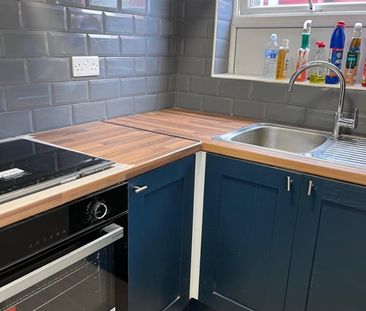 2 Bed Maisonette, Yewfield Road, NW10 - Photo 2