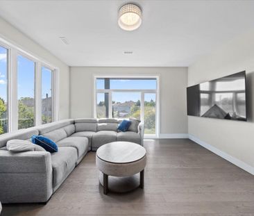 For Lease - 22 Inverkip Avenue Unit# A, Hunt Club - South Keys and ... - Photo 1