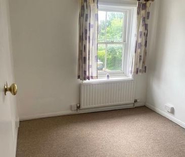 3 bedroom terraced house to rent - Photo 3