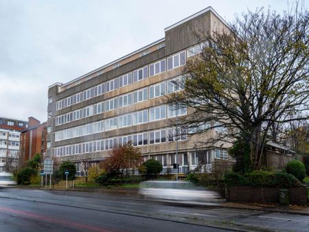 2 bedroom flat to rent - Photo 4