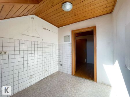 Dachgeschosswohnung in ruhiger Seitenstraße von Lambsheim - Photo 3