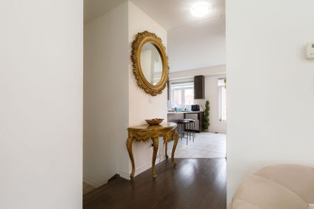 For Lease - 2300 Grainger Loop, Innisfil, Ontario - Photo 4