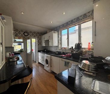 4 bedroom house to rent - Photo 6