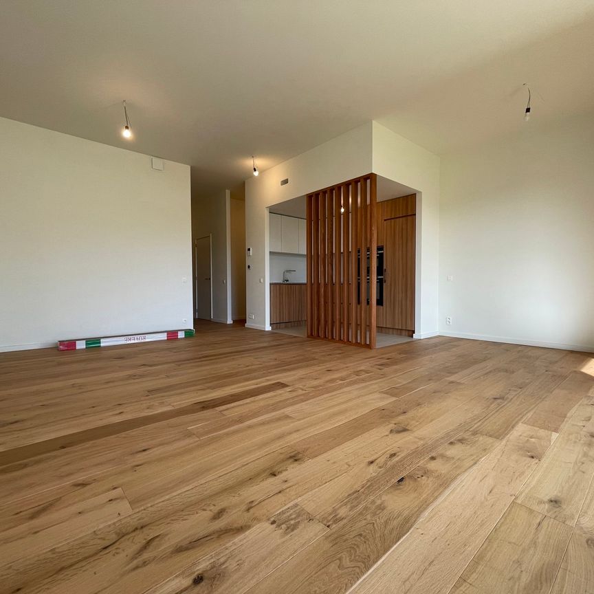 Prachtig gelijkvloers BEN-appartement met tuin en terras - Photo 1