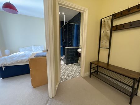 The Old Bakery, Severn Road - Photo 5