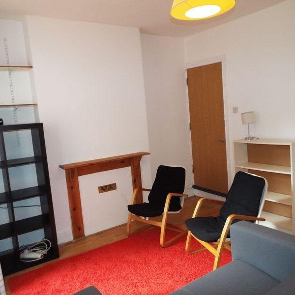 4 bedroom terraced house to rent - Photo 1