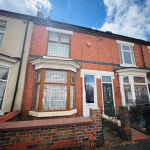 Derrington Avenue, CW2 - Photo 3