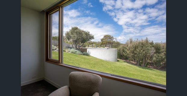 Available now Fully Furnished - Photo 1