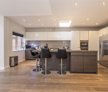 The Grove, Isleworth, Middlesex, TW7 - Photo 5
